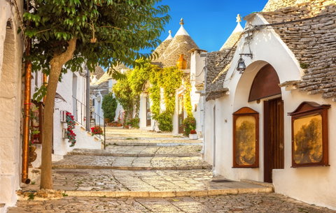 Walking in Puglia & Matera