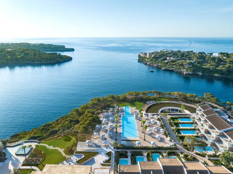 Ikos Porto Petro