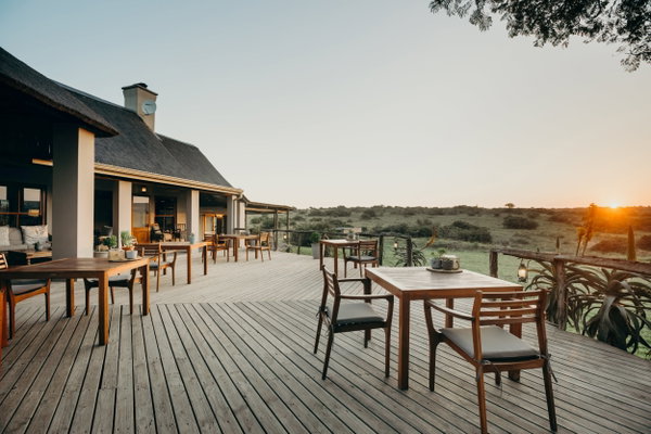 Amakhala Hlosi Game Lodge