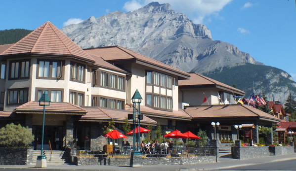 Elk And Avenue Hotel