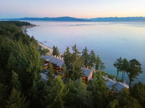 Tigh Na Mara Seaside Spa Resort, Parksville