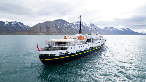 Svalbard Adventure Cruise - Saturday departure (Funken Lodge - Standard Room)