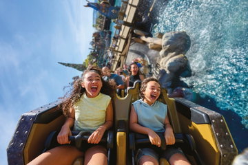 Universal Orlando Resort - Scream, Splash & Explore