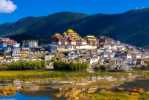 Vietnam & China: Hanoi to Kunming by Rail