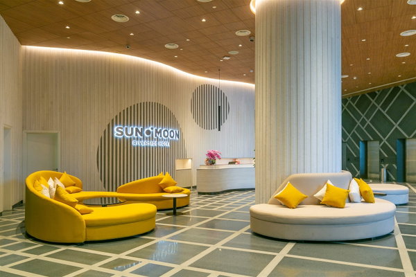 Sun & Moon Riverside Hotel