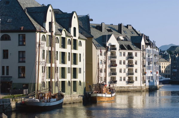 Hotel Brosundet