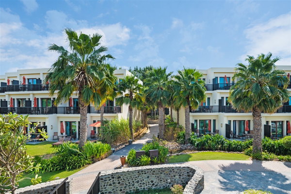 JA The Resort - JA Palm Tree Court
