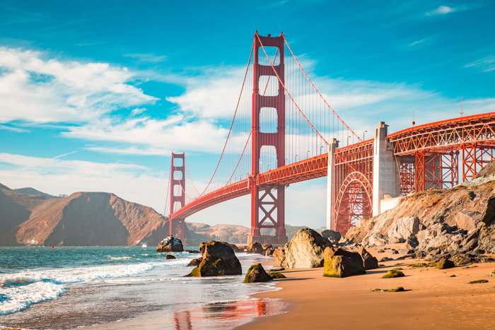 Classic view of famous Golden Gate Bridge, San Francisco, California, USA