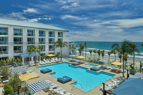 The Seabird Ocean Resort & Spa