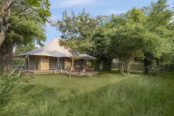 The Oberoi Vindhyavilas Wildlife Resort