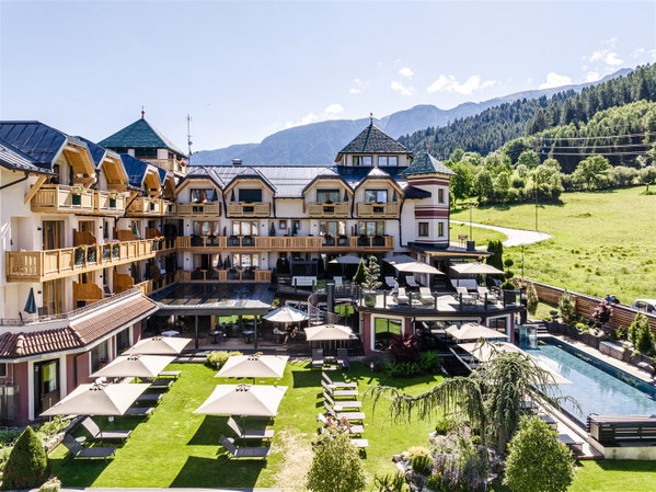 Tevini Dolomites Charming Hotel