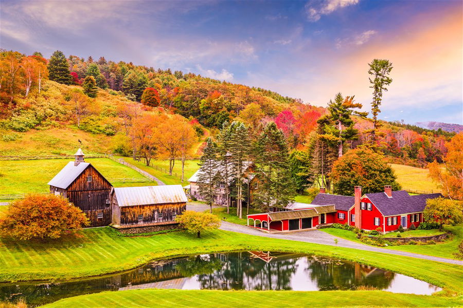 A small town in Vermont in the autumn