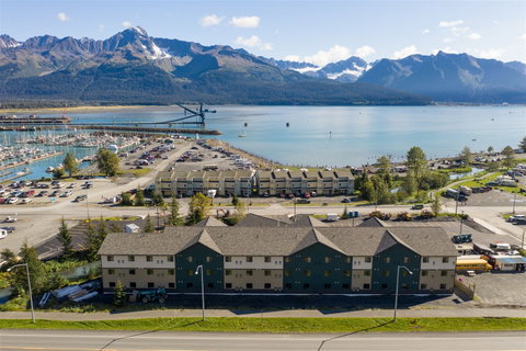 Gateway Hotel