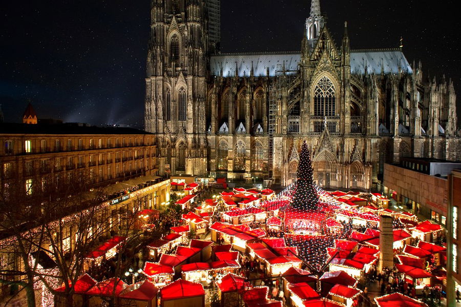 Cologne Cathedral, Christmas Market, Germany