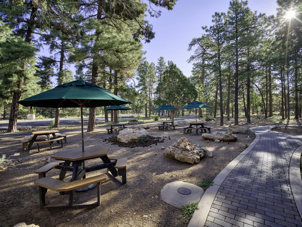 Yavapai Lodge