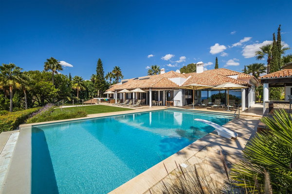 Villa Balbina, CV Villas