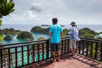 Indonesia Sailing Adventure: Raja Ampat