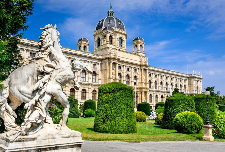 The grand white Opera House in Vienna, Austria