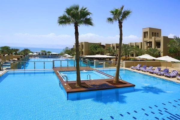 Holiday Inn Resort