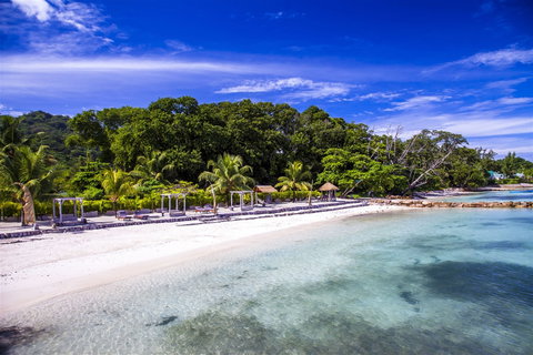 Le Domaine de L'Orangeraie, La Digue