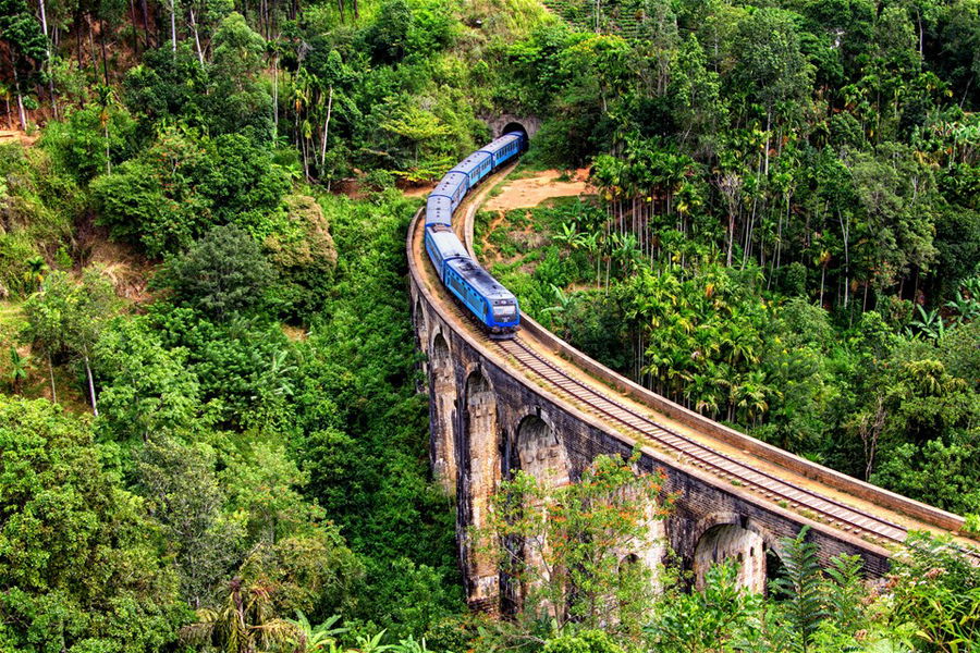 Journey Through the Tea Country - Peradeniya to Ella, Sri Lanka