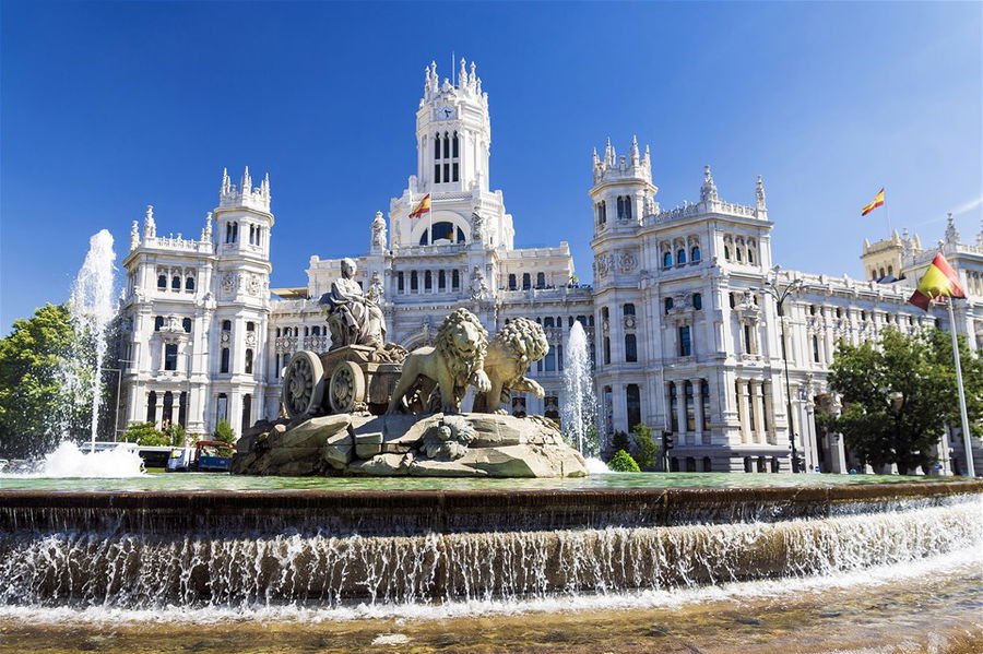 Chiblis Fountain, Madrid, Spain