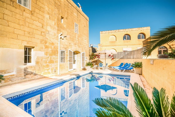 Villa Girardu, Solmar Villas
