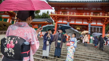 Japan: Tokyo Nights & Kyoto Temples
